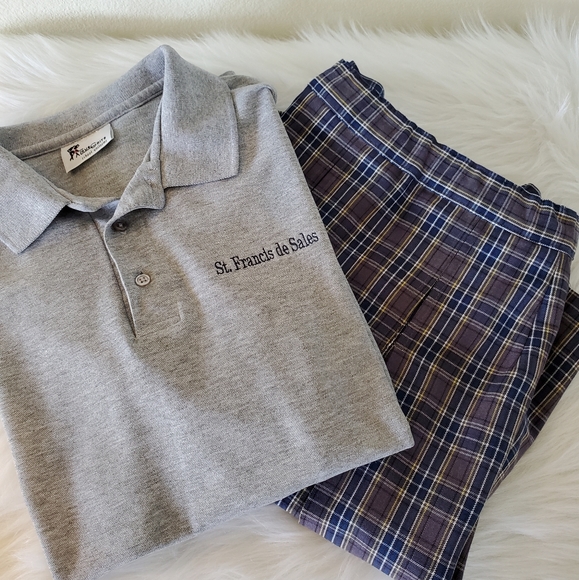 Riverside CA- St. Francis de Sales School Uniform - Picture 1 of 9